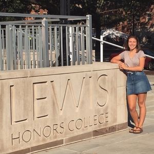 Meet your Posher, Emma